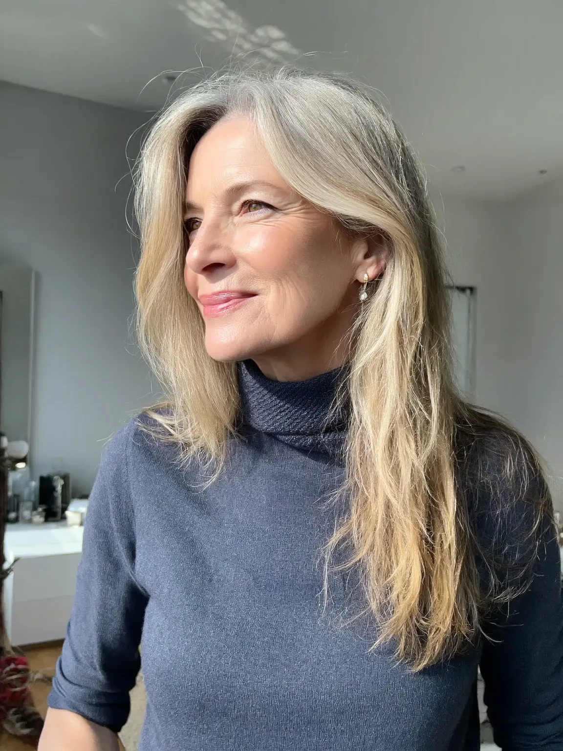 Soft Platinum Silver Natural Layers with Straight Texture
